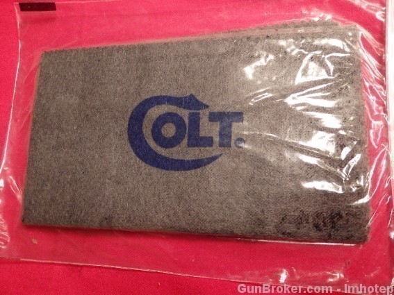 Colt Factory New Silicone Gun Cloth -img-1