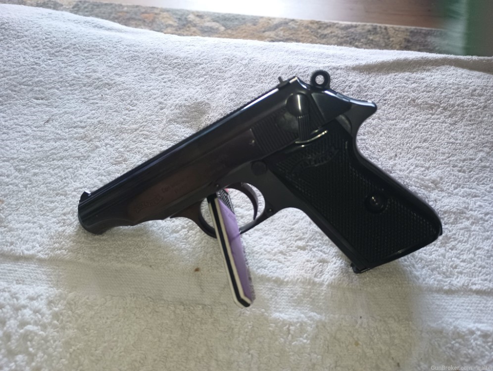 1964 German Walther PP 9mm Kurz semi auto pistol a-img-16