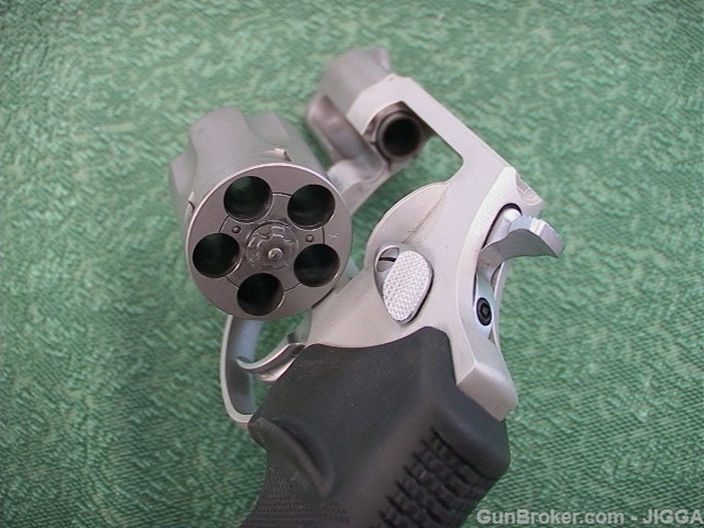 Used Taurus 85 UL  .38 Spl.-img-4