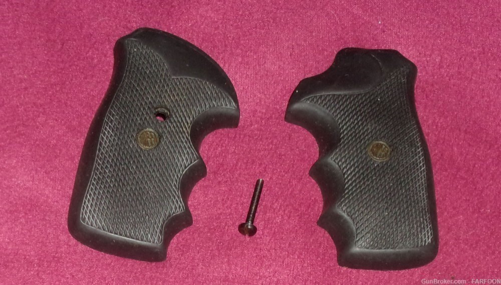 ROSSI MODEL 352 38 SPECIAL COMBAT GRIPS & GRIP SCREW-img-1