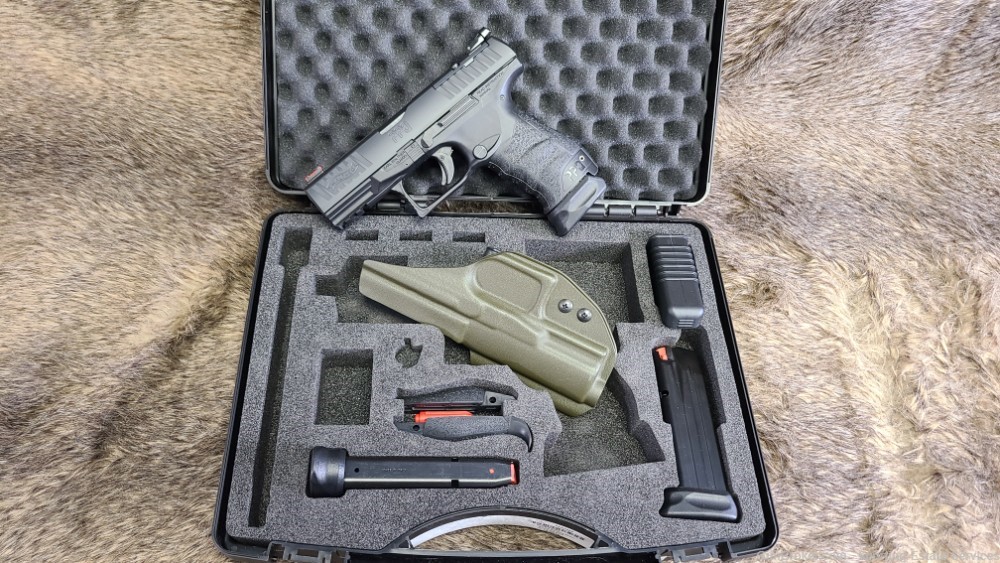 Walther PPQ - 9mm - 3.7" - 15 Rd - Gear Kit - HolsterCo - RH IWB Holster-img-0