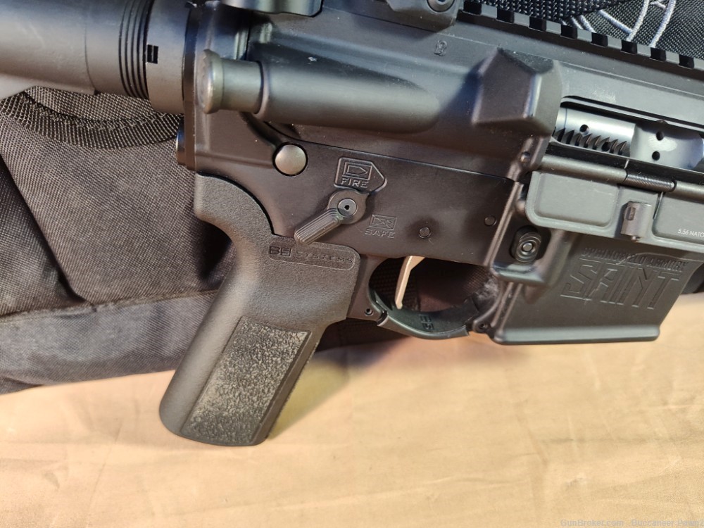 Springfield Armory Saint Victor Pistol 8" Barrel 5.56 Nato w/ Mag & Case!-img-15