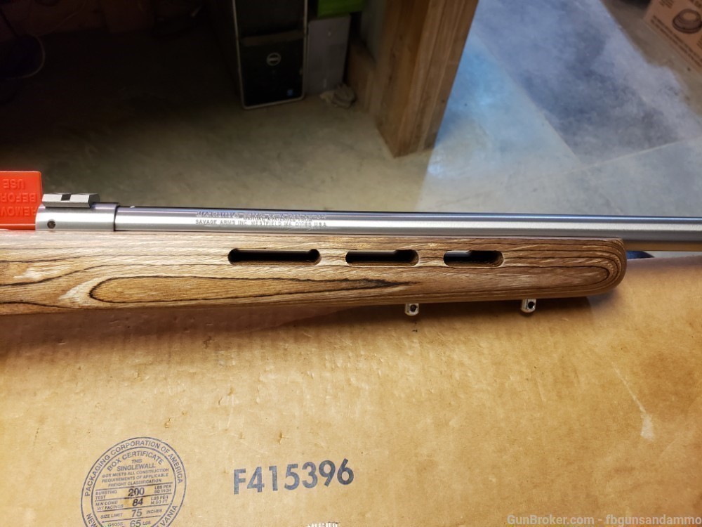 NEW! NIB SAVAGE 93 93R17 BTVSS 17HMR 21" STAINLESS HEAVY THUMB HOLE 21 HMR-img-6