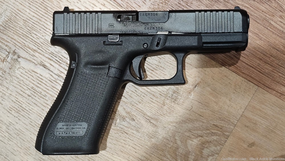 Glock 45 9MM Pistol, 4", 17rd, Black Like New G45 PA455S203-img-1