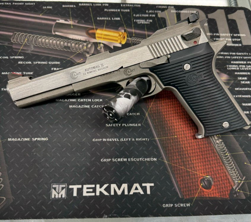 VERY NICE AMT ARMS AUTOMAG II IN 22MAG-img-2