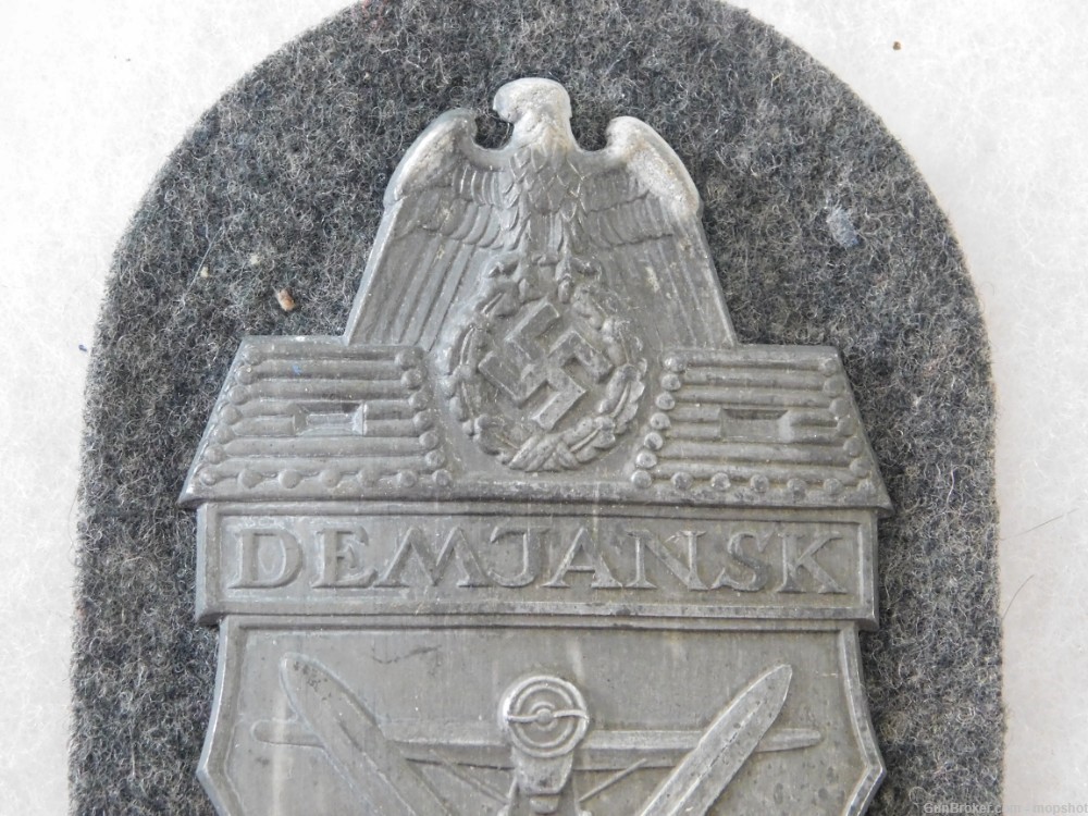 German WWII Army DEMJANSK Campaign Shield-img-1