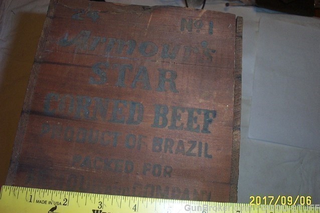 VINTAGE ARMOUR STAR CORNED BEEF WOOD BOX ADVERTISE-img-3