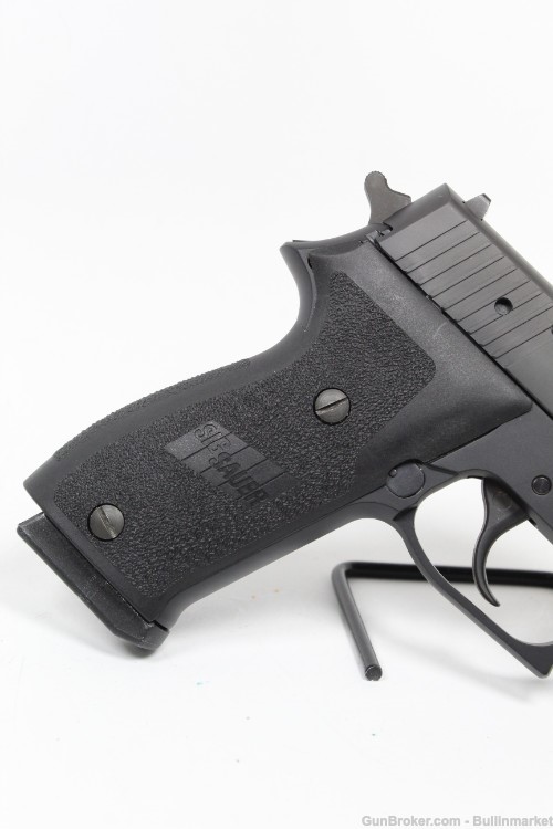 SIG P220 Carry .45 ACP Semi Auto Compact Pistol w/ Original Case-img-10