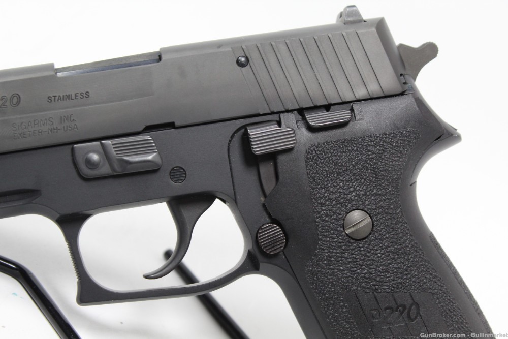 SIG P220 Carry .45 ACP Semi Auto Compact Pistol w/ Original Case-img-14