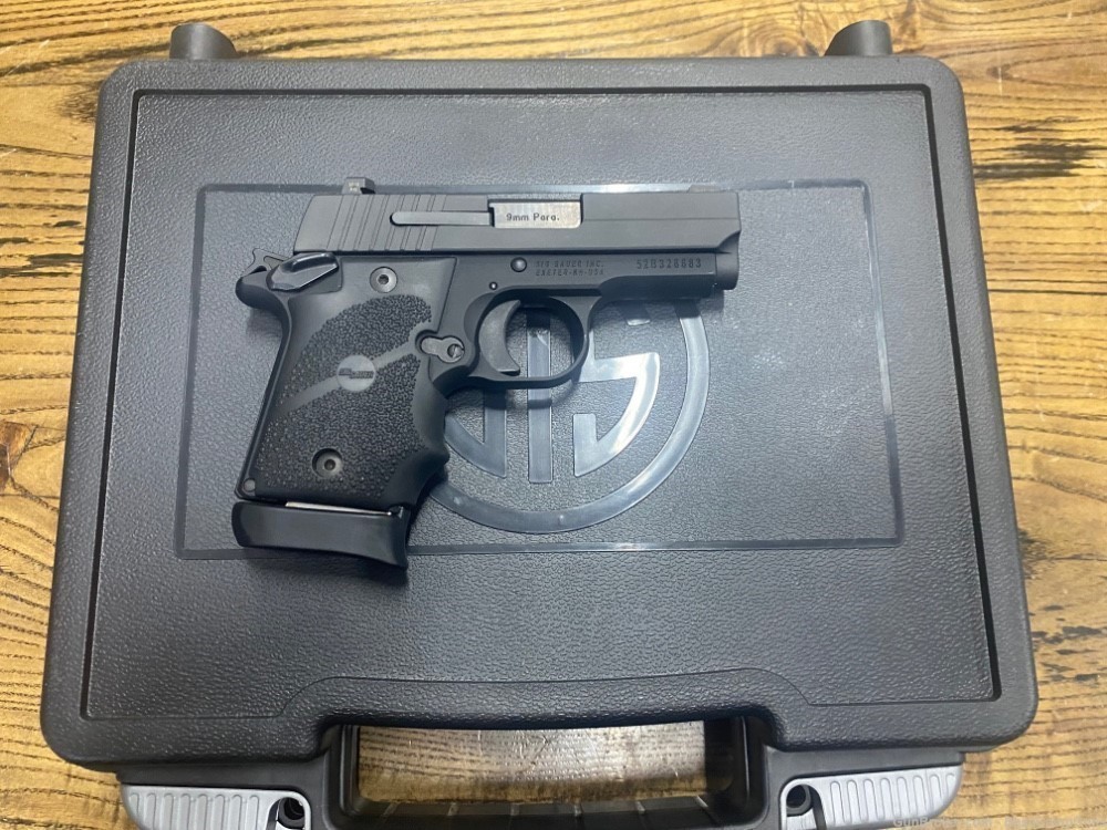 Sig Sauer P938 with box and 2 magazines-img-2