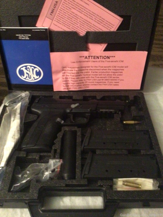 FNH Five SeveN Semi auto pistol in 5.7×28-img-9