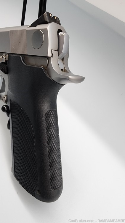 Smith & Wesson 1076 10mm aka FBI pistol DA/SA 4.25"  Factory Refinished!-img-5