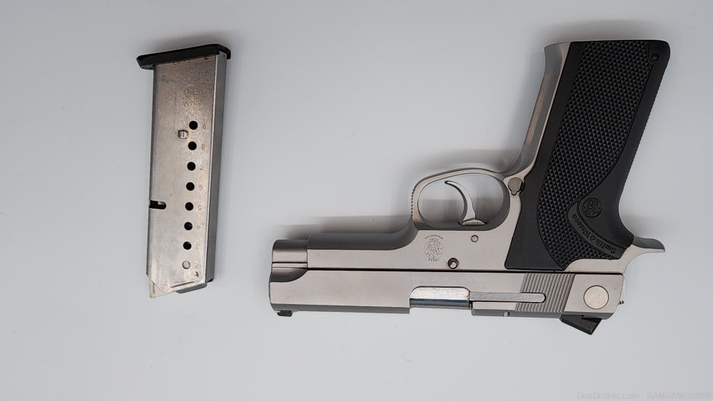 Smith & Wesson 1076 10mm aka FBI pistol DA/SA 4.25"  Factory Refinished!-img-18