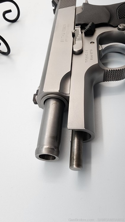 Smith & Wesson 1076 10mm aka FBI pistol DA/SA 4.25"  Factory Refinished!-img-19