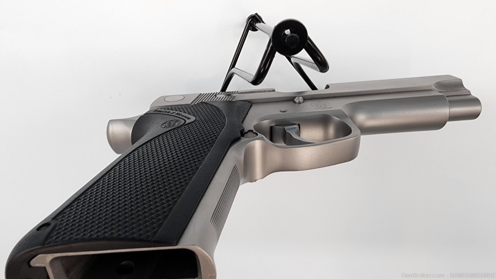 Smith & Wesson 1076 10mm aka FBI pistol DA/SA 4.25"  Factory Refinished!-img-11