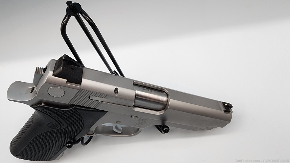 Smith & Wesson 1076 10mm aka FBI pistol DA/SA 4.25"  Factory Refinished!-img-7