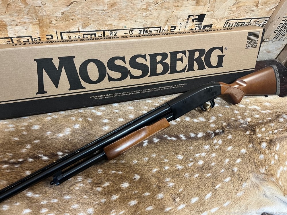Mossberg 500 Batam youth 12 ga Wood Stock blued  excellent condition In Box-img-6