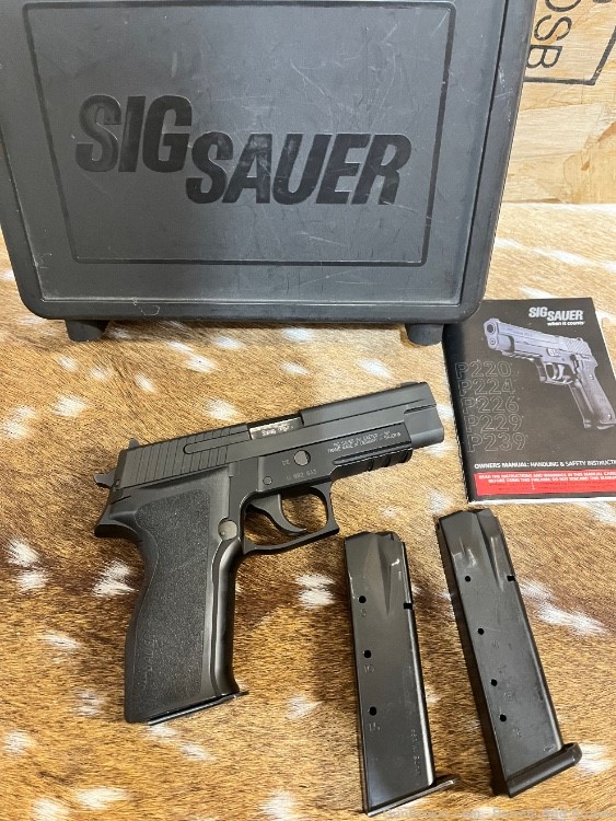Sig Sauer P226 9mm In Box With 2 mags Germany -img-2