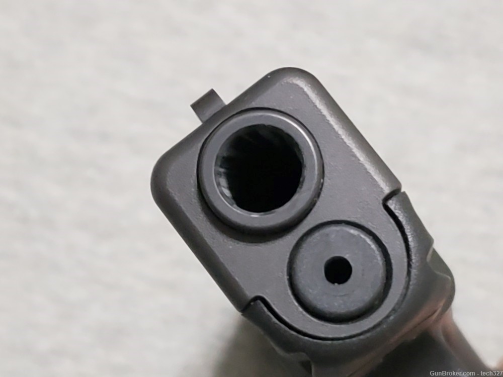 Glock 23 Gen 4 .40 Semi Automatic Pistol-img-10