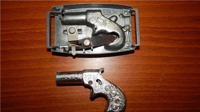 Mattel Belt Buckle Derringer-img-5