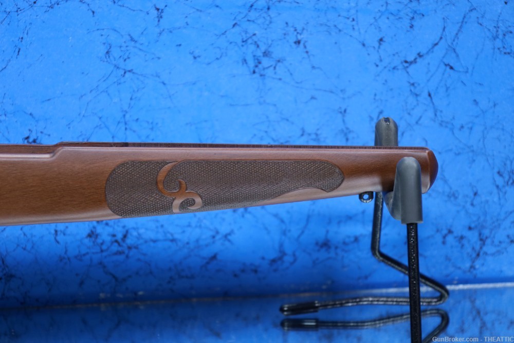 WINCHESTER MODEL 70 FEATHERWEIGHT SHORT ACTION CHECKERED WOOD STOCK-img-5