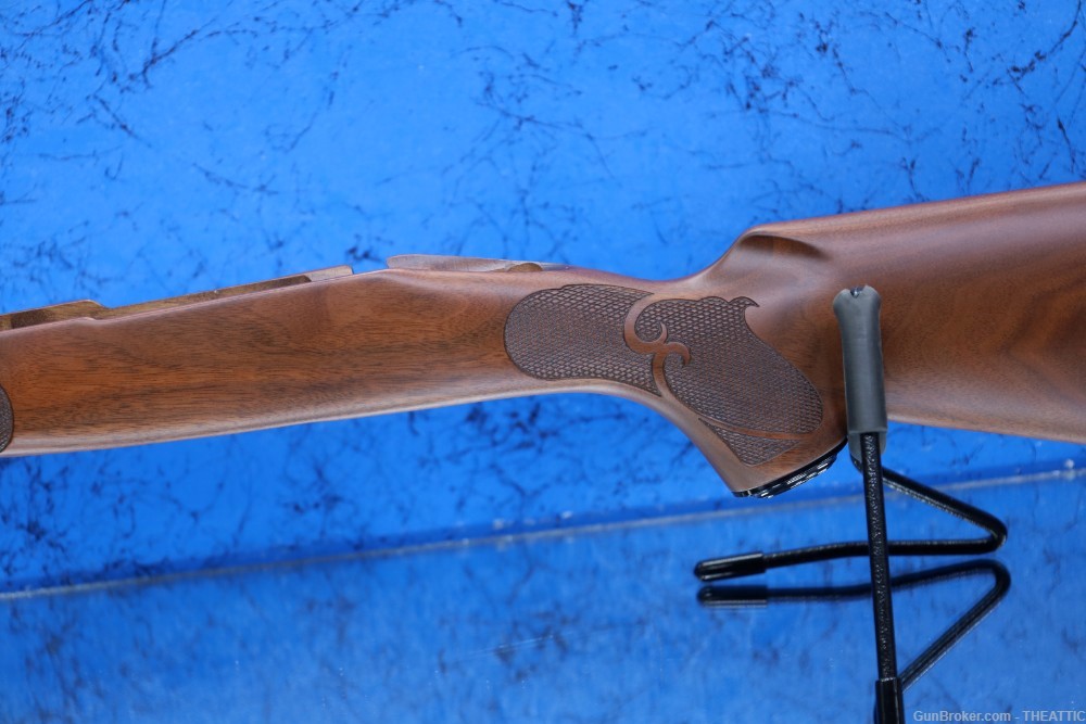 WINCHESTER MODEL 70 FEATHERWEIGHT SHORT ACTION CHECKERED WOOD STOCK-img-8