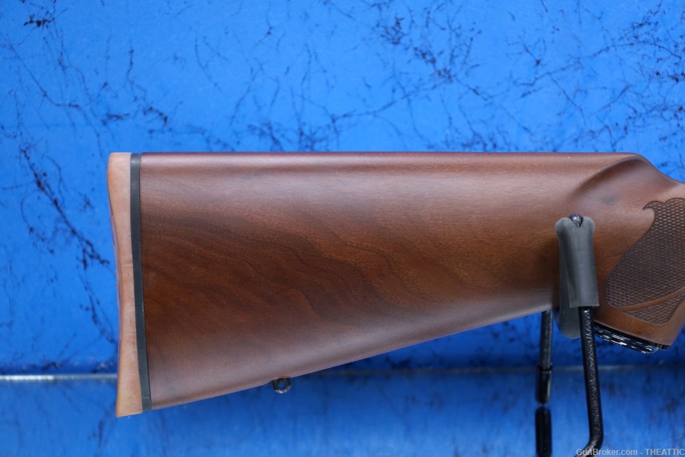 WINCHESTER MODEL 70 FEATHERWEIGHT SHORT ACTION CHECKERED WOOD STOCK-img-2
