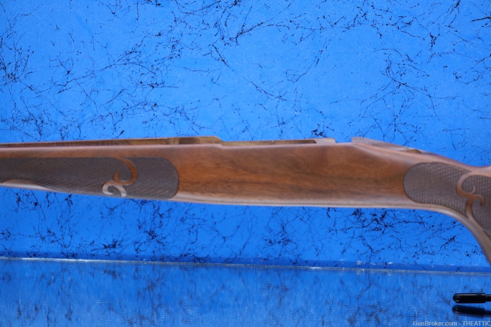 WINCHESTER MODEL 70 FEATHERWEIGHT SHORT ACTION CHECKERED WOOD STOCK-img-9