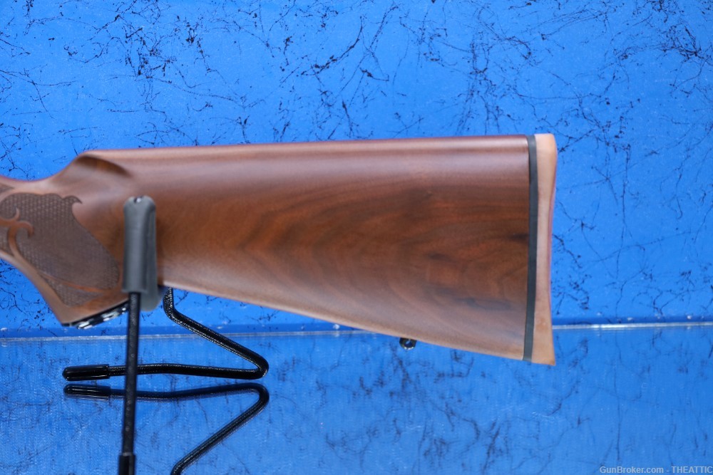WINCHESTER MODEL 70 FEATHERWEIGHT SHORT ACTION CHECKERED WOOD STOCK-img-7