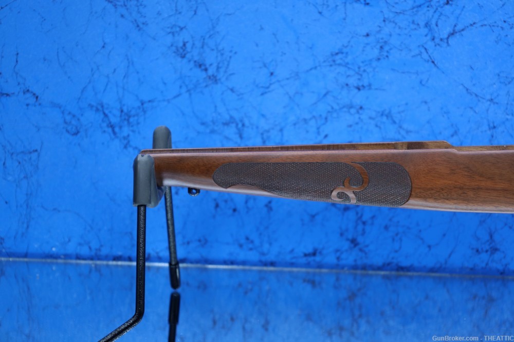 WINCHESTER MODEL 70 FEATHERWEIGHT SHORT ACTION CHECKERED WOOD STOCK-img-10