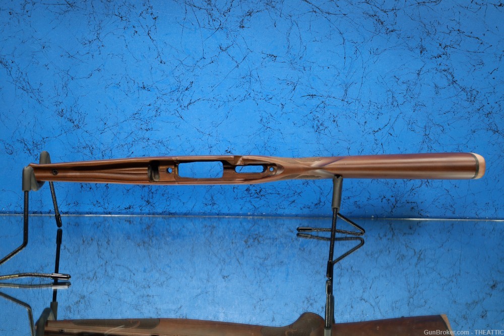 WINCHESTER MODEL 70 FEATHERWEIGHT SHORT ACTION CHECKERED WOOD STOCK-img-11