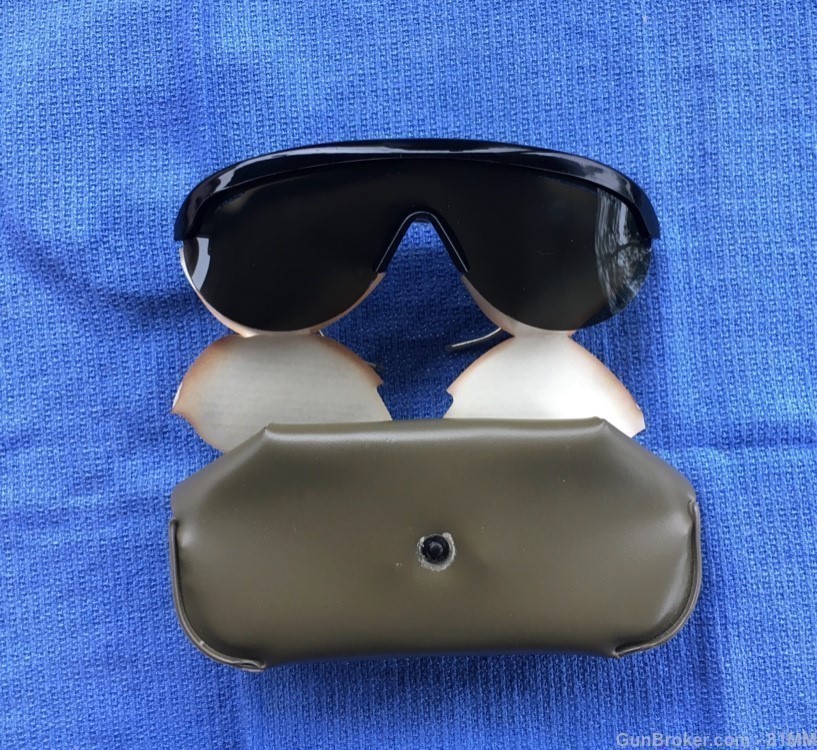 U.S. Sunglasses.  1966 dated.   Vietnam.   NOS.  USGI-img-3