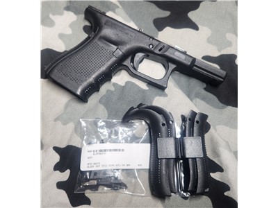 Glock G23 G19  Gen 4 complete lower 9MM Ejector Inc. 4 grip panels included