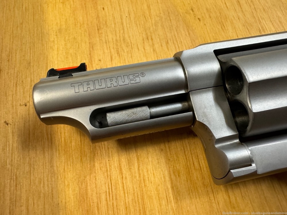 Taurus Judge 45lc/410 stainless 3” with crimson trace grip laser-img-1