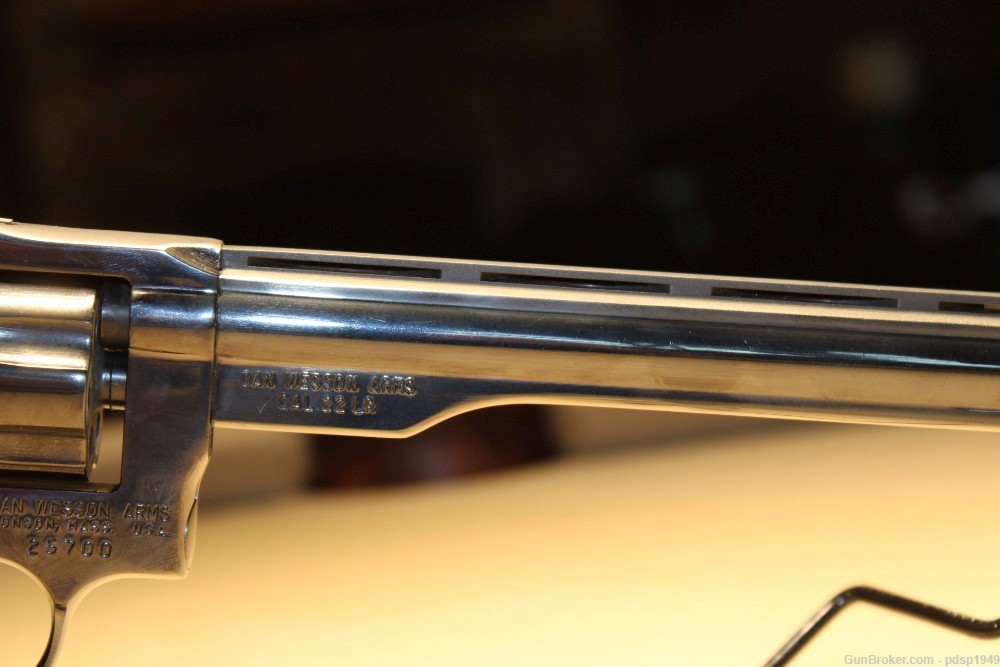 USED Dan Wesson V22 .22 LR Revolver 8" Bbl 6rd SA/DA -img-8