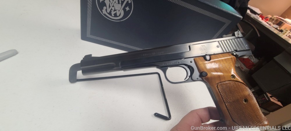 S&W MODEL 41 .22 LR .22LR 7" BBL BOX &ALL PAPERS -img-10