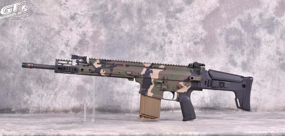 FNH SCAR 17S 7.62 MM NATO with custom woodland pattern Cerakote-img-0