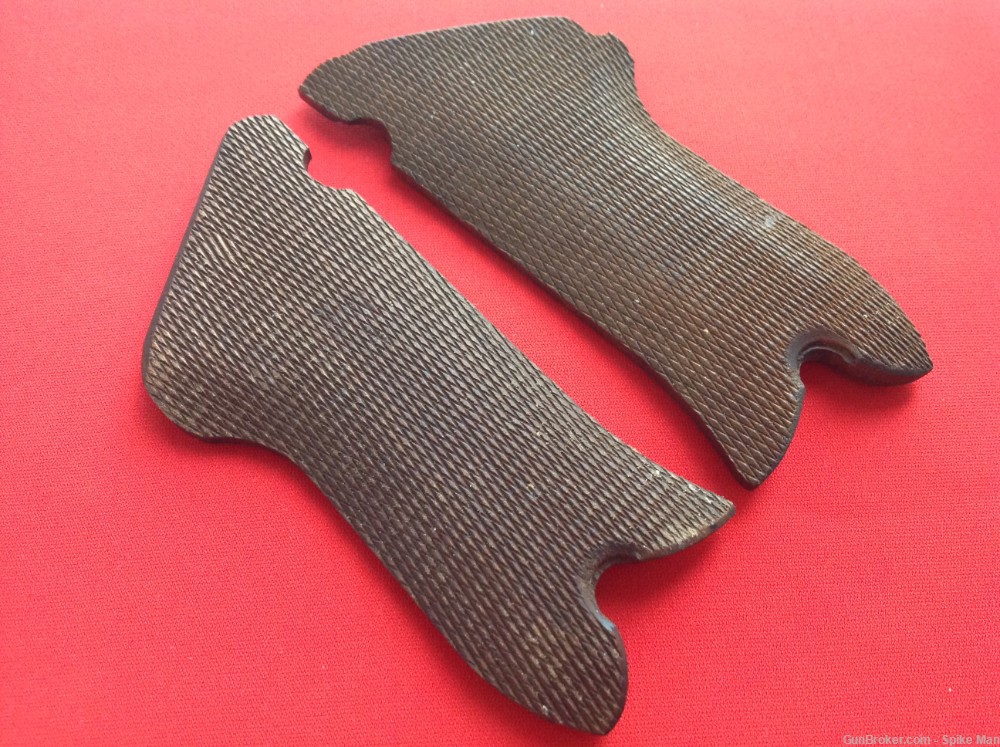 Original German WWI/WWII P08 Luger Grips-img-1