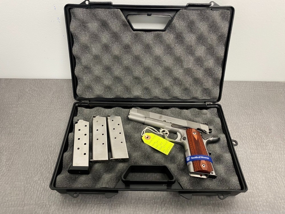 Smith & Wesson 1911 .45 ACP-img-2