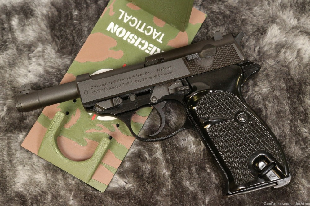 Walther P38 IV P4 As New Unfired Cond in box One of 452 made in this series-img-3