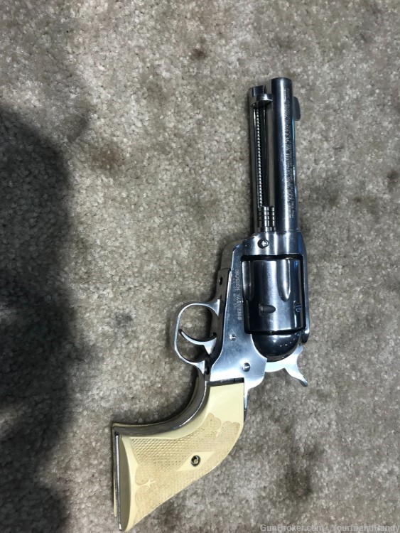 Ruger Vaquero 44-40 revolver -img-1
