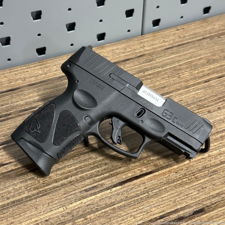 Taurus G3C 9mm 3.2" 12rd VERY CLEAN! No CC Fees PENNY AUCTION! -img-10
