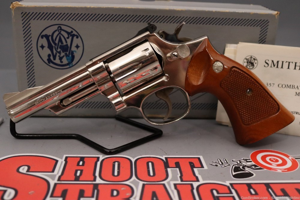 Smith and Wesson Model 19-4 .357MAG / .38SPL 4" w/ Box-img-1
