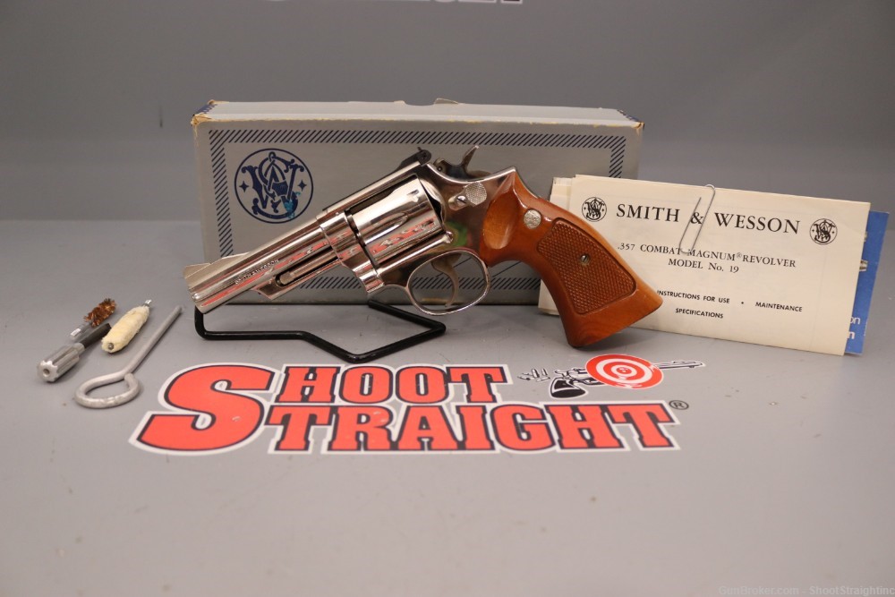 Smith and Wesson Model 19-4 .357MAG / .38SPL 4" w/ Box-img-36
