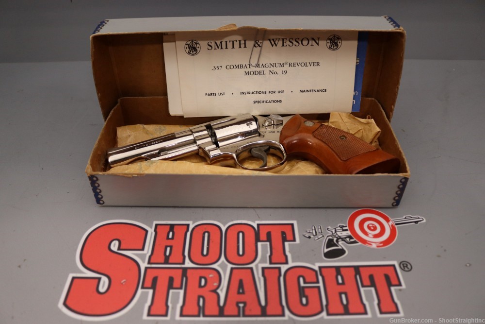 Smith and Wesson Model 19-4 .357MAG / .38SPL 4" w/ Box-img-10