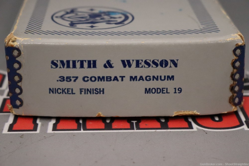 Smith and Wesson Model 19-4 .357MAG / .38SPL 4" w/ Box-img-6