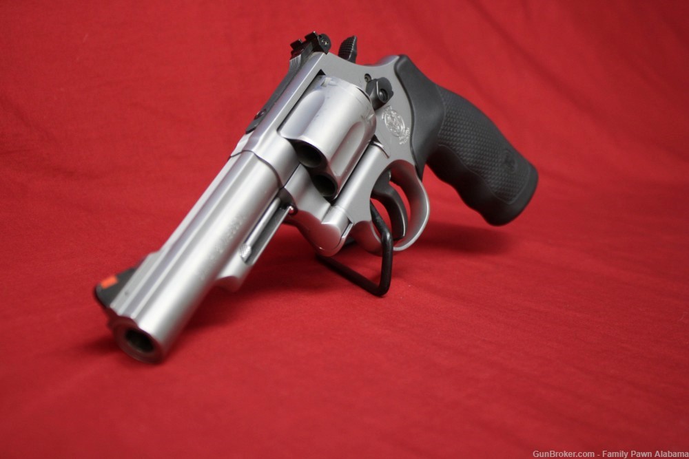 SMITH & WESSON COMBAT MAGNUM REVOLVER MODEL 69 4" .44 MAG STAINLESS-img-1