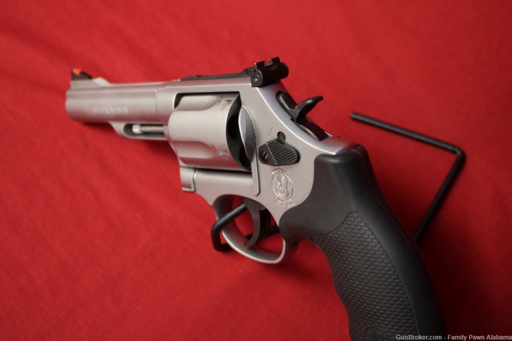 SMITH & WESSON COMBAT MAGNUM REVOLVER MODEL 69 4" .44 MAG STAINLESS-img-2