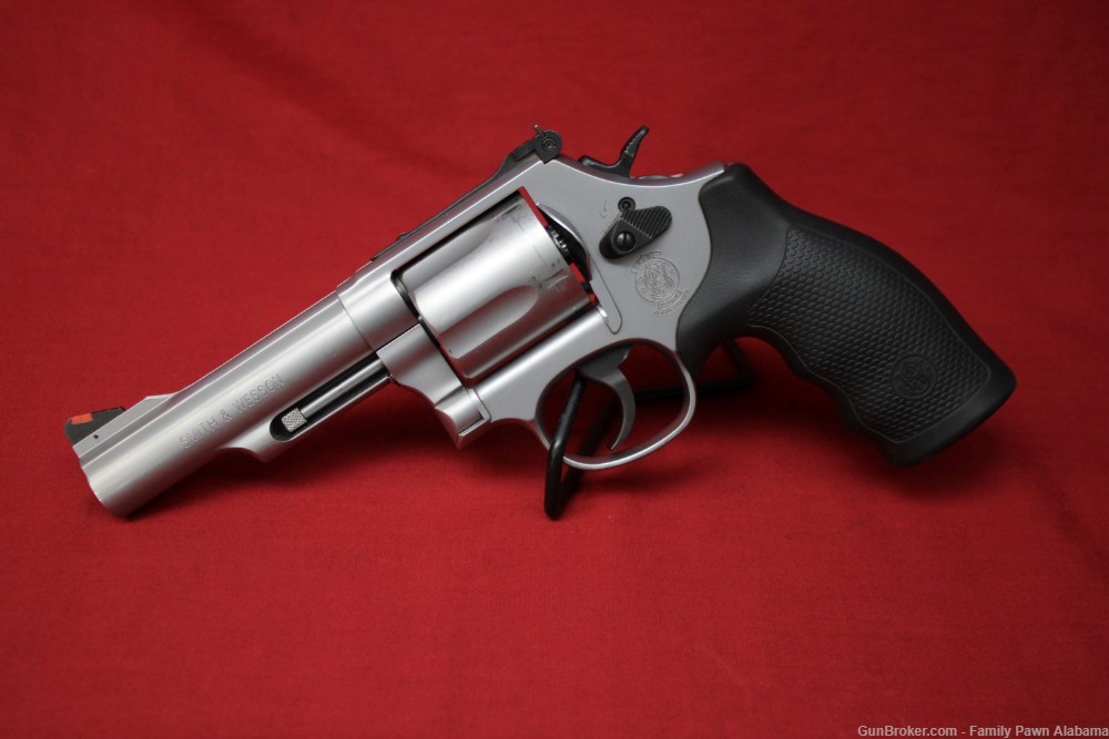 SMITH & WESSON COMBAT MAGNUM REVOLVER MODEL 69 4" .44 MAG STAINLESS-img-0