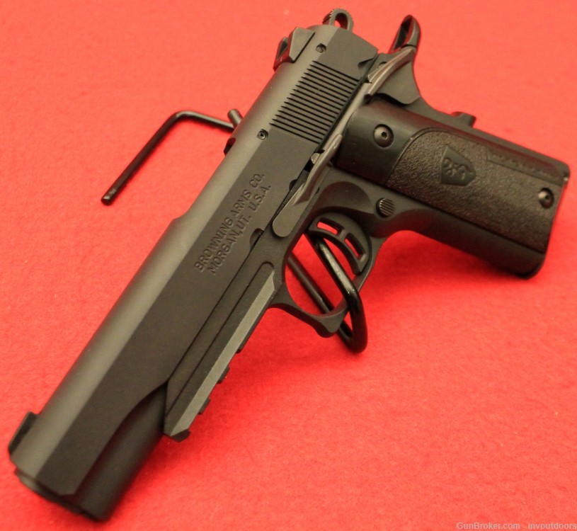 Browning 1911-22 .22 LR 4.25"-barrel semi-auto pistol NIB. -img-5